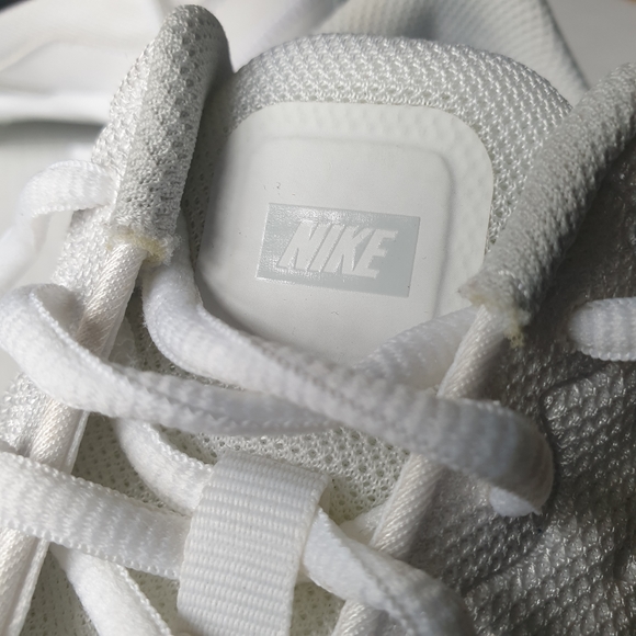 Nike Wm's Lunar Hyperdiamond 2 Pro White Softball Cleats w/ 9 Metal Spikes 5.5 - Picture 4 of 16